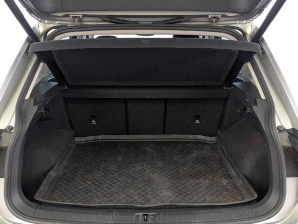 Volkswagen Tiguan II с пробегом 2017 года, цена 2 400 000 рублей, 137141 км, внедорожник, Автокод Объявления