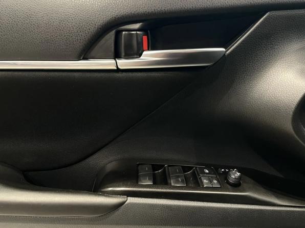 Toyota Camry VIII (XV70) Рестайлинг с пробегом 2021 года, цена 2 380 000 рублей, 91199 км, седан, Автокод Объявления