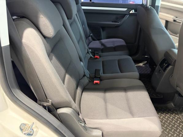 Volkswagen Touran I Рестайлинг 2 с пробегом 2012 года, цена 884 000 рублей, 174000 км, компактвэн, Автокод Объявления