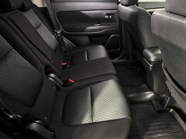 Mitsubishi Outlander III Рестайлинг 2 с пробегом 2015 года, цена 1 650 000 рублей, 189038 км, внедорожник, Автокод Объявления