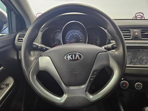 Kia Rio III Рестайлинг с пробегом 2017 года, цена 850 000 рублей, 105000 км, седан, Автокод Объявления