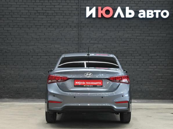 Hyundai Solaris II с пробегом 2017 года, цена 1 400 000 рублей, 114199 км, седан, Автокод Объявления