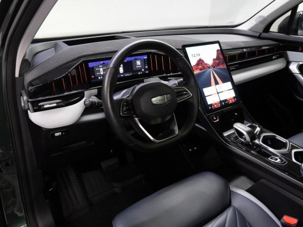 Geely Atlas II с пробегом 2024 года, цена 2 870 000 рублей, 38006 км, внедорожник, Автокод Объявления