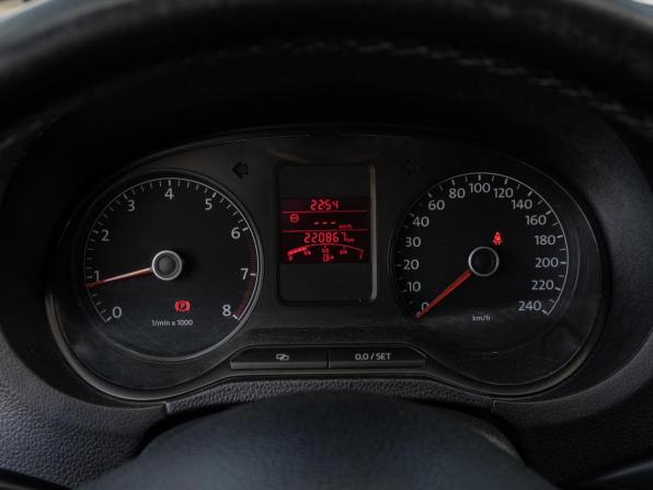 Volkswagen Polo V с пробегом 2012 года, цена 735 000 рублей, 220867 км, седан, Автокод Объявления