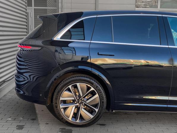 Li Auto (Lixiang) L7 I с пробегом 2023 года, цена 5 995 000 рублей, 28364 км, внедорожник, Автокод Объявления