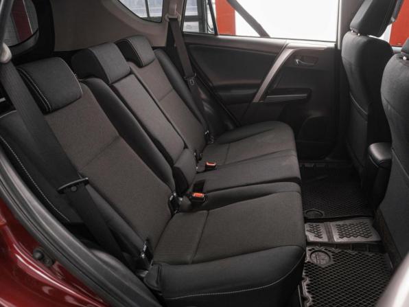 Toyota RAV4 IV (XA40) Рестайлинг с пробегом 2018 года, цена 2 249 070 рублей, 96655 км, внедорожник, Автокод Объявления