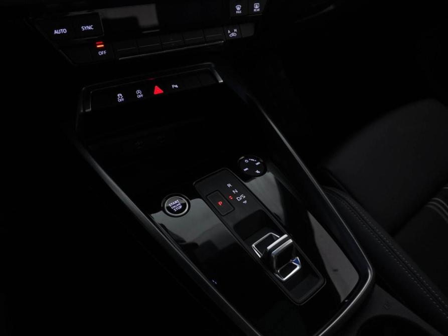 Audi A3 IV (8Y) Москва  - изображение 18