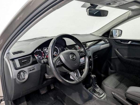 Skoda Rapid I Рестайлинг с пробегом 2018 года, цена 1 450 000 рублей, 65000 км, лифтбек, Автокод Объявления