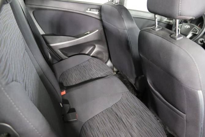 Hyundai Solaris I Рестайлинг с пробегом 2015 года, цена 939 990 рублей, 98538 км, хэтчбек, Автокод Объявления