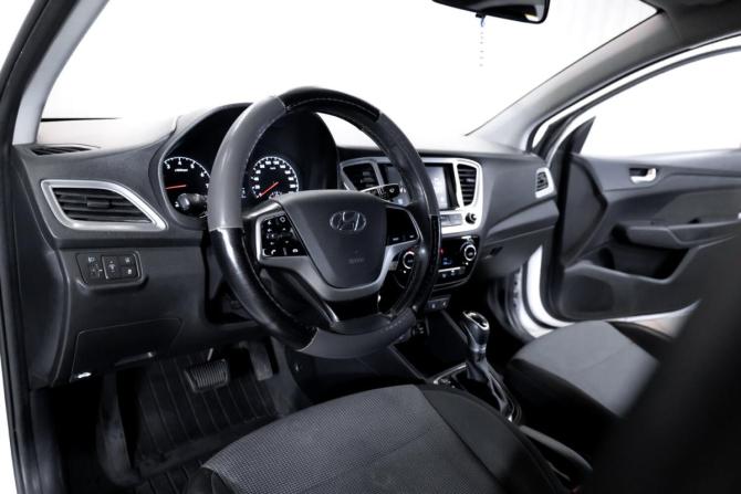 Hyundai Solaris II с пробегом 2019 года, цена 1 199 000 рублей, 205001 км, седан, Автокод Объявления