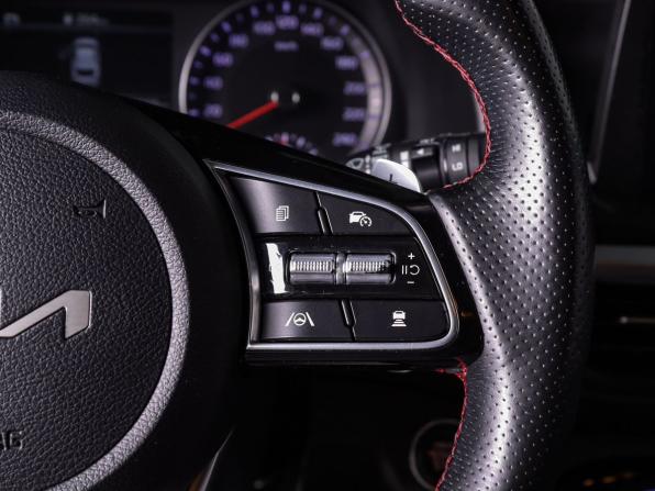 Kia K3 II с пробегом 2021 года, цена 2 550 000 рублей, 122000 км, хэтчбек, Автокод Объявления