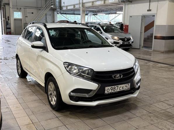 Lada (ВАЗ) XRAY I с пробегом 2017 года, цена 690 000 рублей, 120000 км, хэтчбек, Автокод Объявления