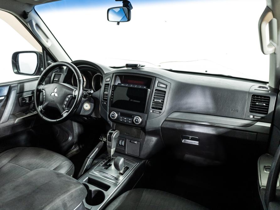 Mitsubishi Pajero IV Рестайлинг 1 Санкт-Петербург  - изображение 9