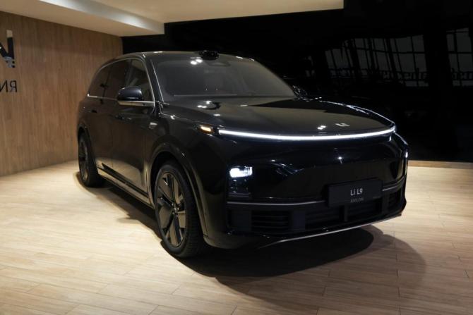 Новый Li Auto (Lixiang) L9 I Рестайлинг 2026 года, цена 12 819 400 рублей, внедорожник, Автокод Объявления
