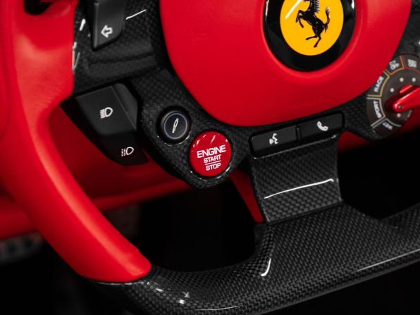 Ferrari 812 с пробегом 2020 года, цена 46 316 000 рублей, 3484 км, родстер, Автокод Объявления