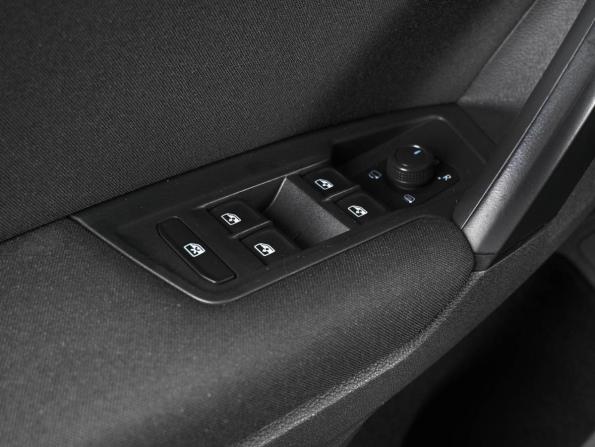 Volkswagen Tiguan II с пробегом 2018 года, цена 2 299 000 рублей, 145369 км, внедорожник, Автокод Объявления