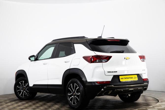 Chevrolet TrailBlazer III с пробегом 2021 года, цена 2 249 000 рублей, 97574 км, внедорожник, Автокод Объявления