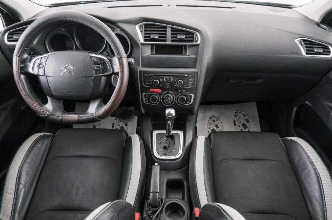 Citroen C4 II с пробегом 2012 года, цена 649 000 рублей, 157000 км, хэтчбек, Автокод Объявления