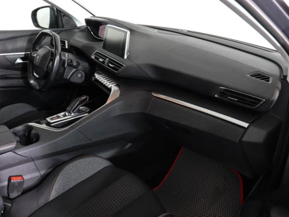 Peugeot 3008 II с пробегом 2019 года, цена 1 799 000 рублей, 128054 км, внедорожник, Автокод Объявления