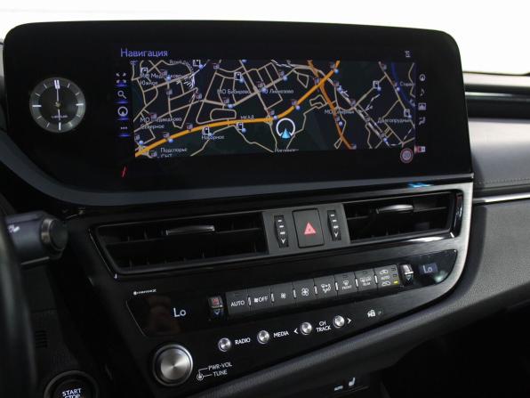 Lexus ES VII Рестайлинг с пробегом 2022 года, цена 4 495 000 рублей, 65000 км, седан, Автокод Объявления