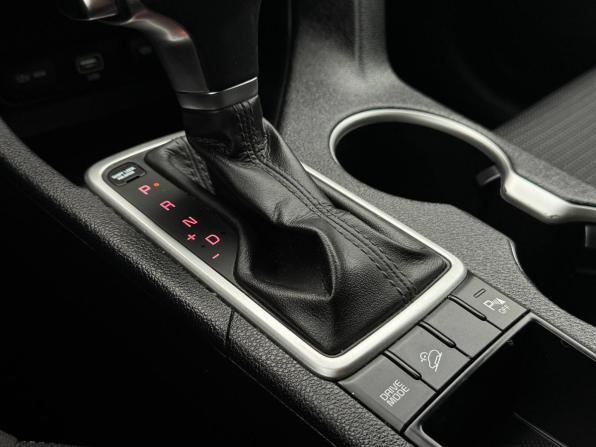 Kia Sportage IV Рестайлинг с пробегом 2022 года, цена 2 449 000 рублей, 104307 км, внедорожник, Автокод Объявления