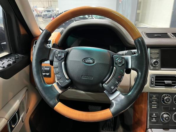 Land Rover Range Rover III Рестайлинг 2 с пробегом 2011 года, цена 1 859 000 рублей, 227763 км, внедорожник, Автокод Объявления