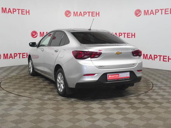 Chevrolet Onix II с пробегом 2023 года, цена 1 579 000 рублей, 26029 км, седан, Автокод Объявления