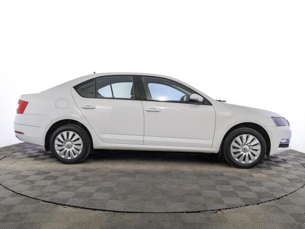 Skoda Octavia III (A7) Рестайлинг с пробегом 2018 года, цена 1 745 000 рублей, 73418 км, лифтбек, Автокод Объявления