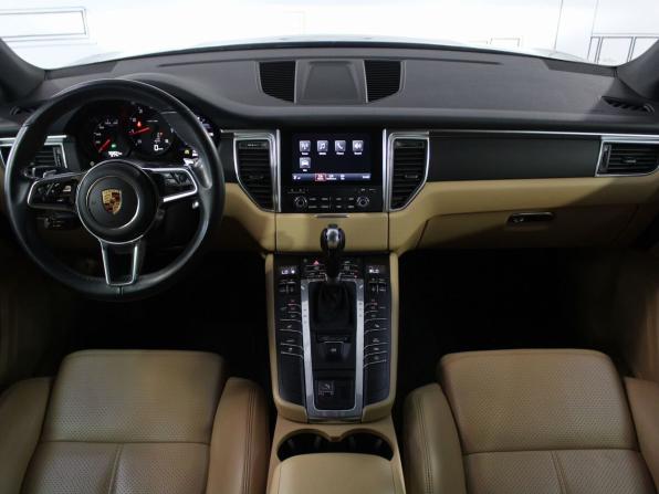 Porsche Macan I с пробегом 2017 года, цена 3 415 000 рублей, 95802 км, внедорожник, Автокод Объявления
