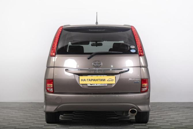 Toyota ISis I Рестайлинг с пробегом 2010 года, цена 1 209 000 рублей, 158200 км, компактвэн, Автокод Объявления