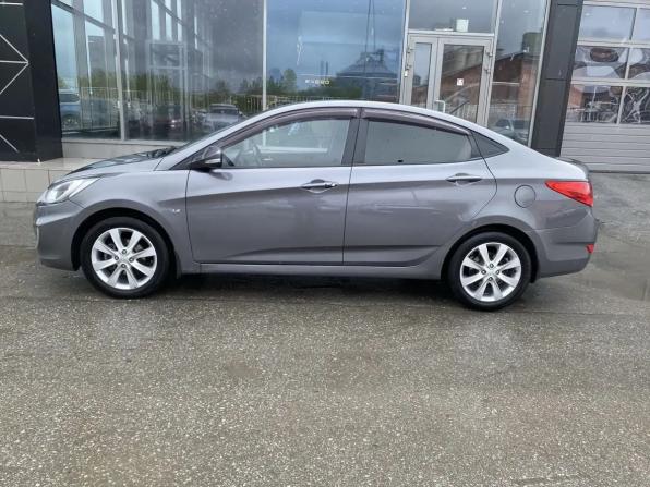 Hyundai Solaris I с пробегом 2012 года, цена 750 000 рублей, 215222 км, седан, Автокод Объявления