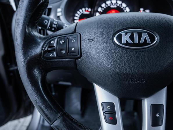 Kia Sportage III с пробегом 2013 года, цена 1 032 000 рублей, 324564 км, внедорожник, Автокод Объявления