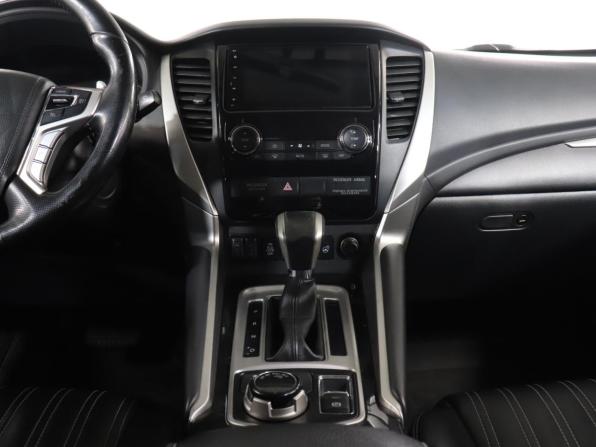 Mitsubishi Pajero Sport III с пробегом 2019 года, цена 2 999 000 рублей, 134519 км, внедорожник, Автокод Объявления