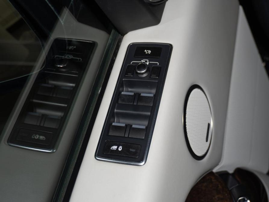 Land Rover Range Rover IV Санкт-Петербург  - изображение 14