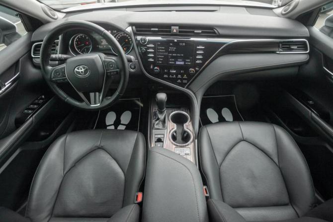 Toyota Camry VIII (XV70) с пробегом 2021 года, цена 2 498 000 рублей, 101000 км, седан, Автокод Объявления