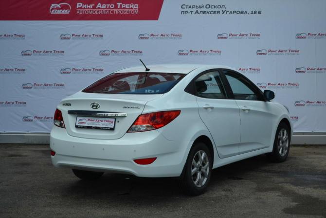 Hyundai Solaris I с пробегом 2012 года, цена 890 000 рублей, 103500 км, седан, Автокод Объявления