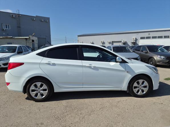 Hyundai Solaris I Рестайлинг с пробегом 2015 года, цена 880 000 рублей, 153501 км, седан, Автокод Объявления