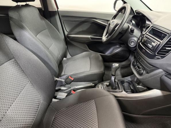 Lada (ВАЗ) Vesta I с пробегом 2019 года, цена 819 000 рублей, 105353 км, седан, Автокод Объявления