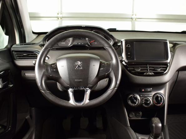 Peugeot 208 I с пробегом 2013 года, цена 629 995 рублей, 134670 км, хэтчбек, Автокод Объявления