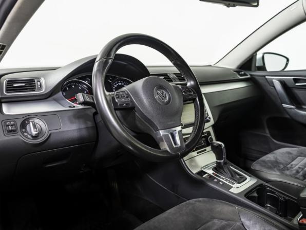 Volkswagen Passat B7 с пробегом 2011 года, цена 947 000 рублей, 238000 км, седан, Автокод Объявления