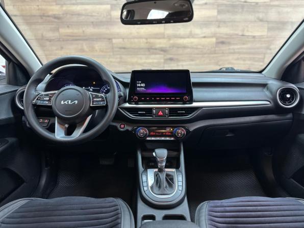 Kia K3 II с пробегом 2021 года, цена 2 190 000 рублей, 80500 км, седан, Автокод Объявления