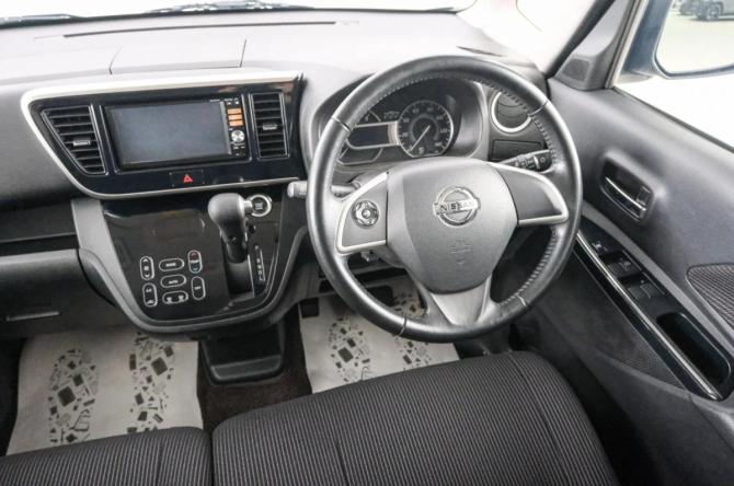 Nissan Dayz Roox I Рестайлинг с пробегом 2017 года, цена 799 000 рублей, 94700 км, хэтчбек, Автокод Объявления