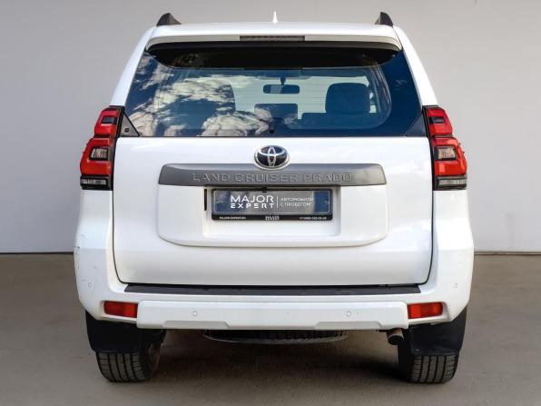 Toyota Land Cruiser Prado 150 Series Рестайлинг 2 с пробегом 2018 года, цена 3 880 000 рублей, 207302 км, внедорожник, Автокод Объявления