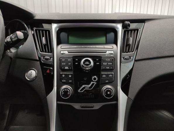 Hyundai Sonata VI (YF) с пробегом 2011 года, цена 1 299 000 рублей, 158500 км, седан, Автокод Объявления