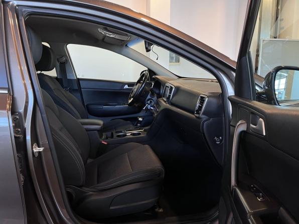 Kia Sportage IV Рестайлинг с пробегом 2018 года, цена 2 280 000 рублей, 138819 км, внедорожник, Автокод Объявления