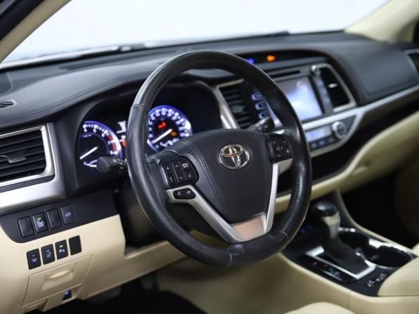 Toyota Highlander III (XU50) с пробегом 2015 года, цена 2 990 000 рублей, 110160 км, внедорожник, Автокод Объявления