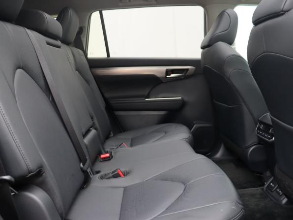 Toyota Highlander IV (XU70) с пробегом 2024 года, цена 5 199 000 рублей, 28094 км, внедорожник, Автокод Объявления