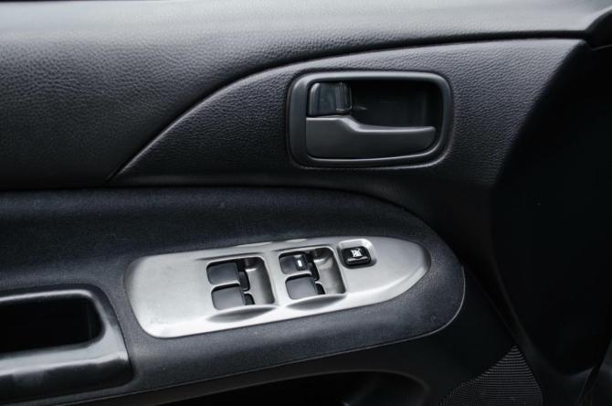 Mitsubishi Lancer IX Рестайлинг с пробегом 2007 года, цена 350 000 рублей, 217000 км, седан, Автокод Объявления