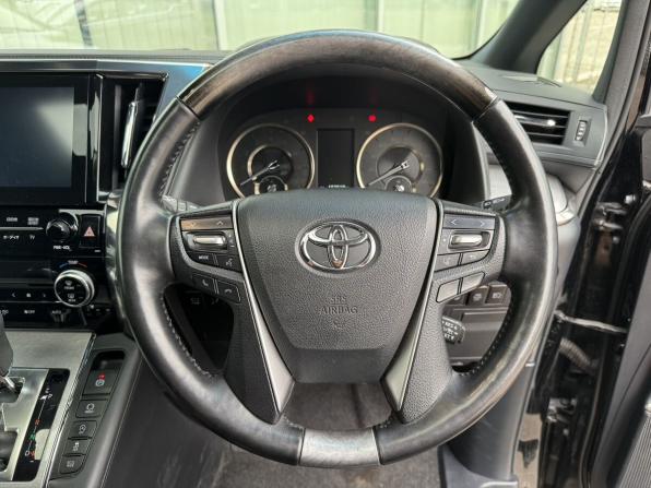 Toyota Alphard III Рестайлинг с пробегом 2018 года, цена 3 800 000 рублей, 153509 км, минивэн, Автокод Объявления