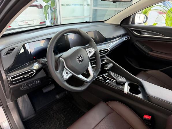 Changan Eado Plus с пробегом 2023 года, цена 1 575 000 рублей, 7666 км, седан, Автокод Объявления
